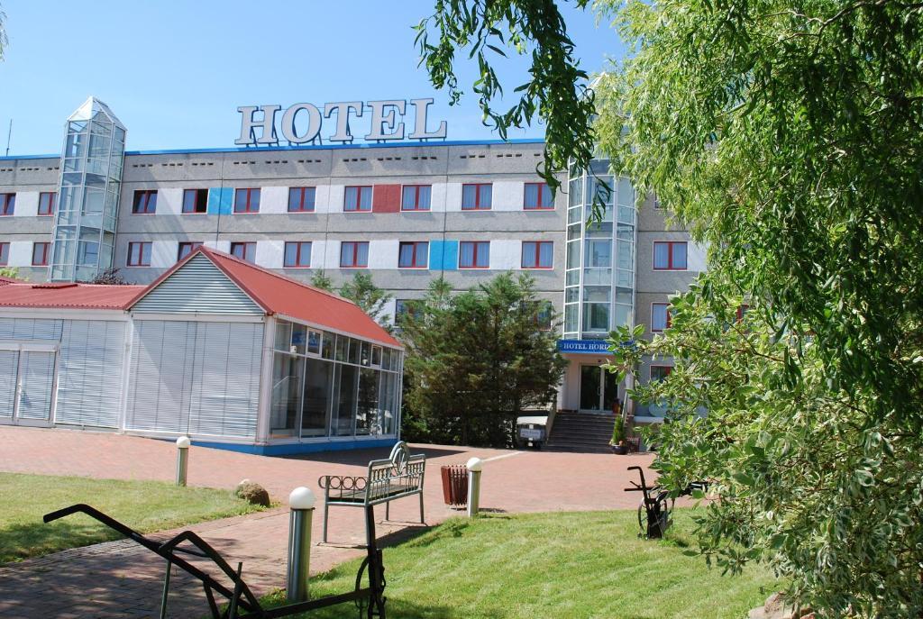 Hotel Horizont GmbH Neubrandenburg Buitenkant foto