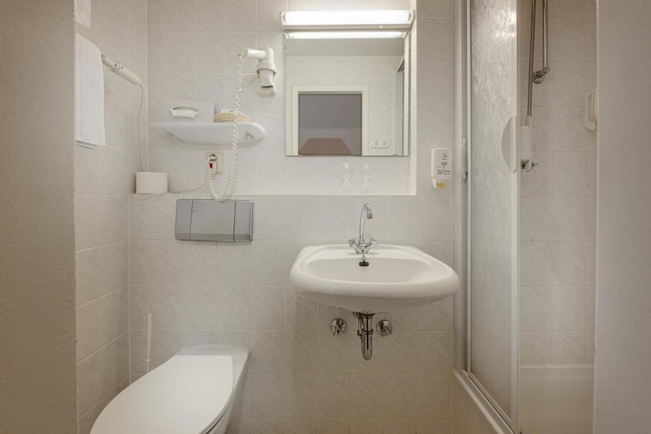 Hotel Horizont GmbH Neubrandenburg Buitenkant foto